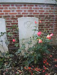 Carnoy Military Cemetery - Smith, A H