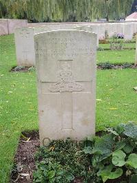 Carnoy Military Cemetery - Smith, Ernest