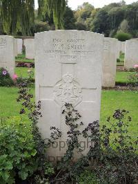 Carnoy Military Cemetery - Smith, W S