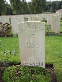 Carnoy Military Cemetery - Stocker, A E