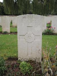 Carnoy Military Cemetery - Stokes, C