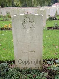 Carnoy Military Cemetery - Taylor, M L