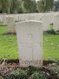 Carnoy Military Cemetery - Taylor, Stanley Gordon