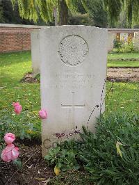 Carnoy Military Cemetery - Thorpe, John Somerled