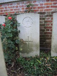 Carnoy Military Cemetery - Tuck, F G