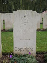 Carnoy Military Cemetery - Turner, J