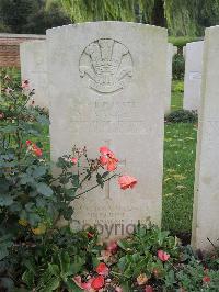 Carnoy Military Cemetery - Warren, S