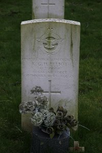 Photograph of the final resting place of Elliot, Kenneth George Herbert ...