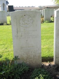 Canadian Cemetery No.2 Neuville - Berry, Reginald