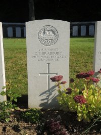 Canadian Cemetery No.2 Neuville - Bradbury, Charles Thomas