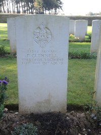 Canadian Cemetery No.2 Neuville - Clennell, Fred