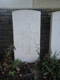 Canadian Cemetery No.2 Neuville - Darnell, Richard