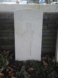 Canadian Cemetery No.2 Neuville - Ferns, Stephen G.