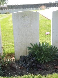 Canadian Cemetery No.2 Neuville - Franker, George Thomas