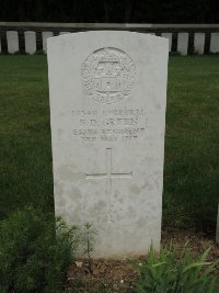 Canadian Cemetery No.2 Neuville - Green, Frank Douglas