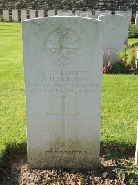 Canadian Cemetery No.2 Neuville - Harrison, Arthur