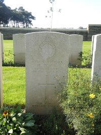 Canadian Cemetery No.2 Neuville - Hover, Henry