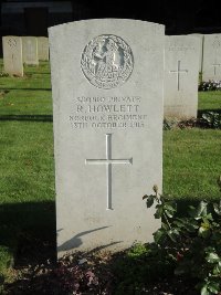 Canadian Cemetery No.2 Neuville - Howlett, Robert