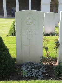 Canadian Cemetery No.2 Neuville - King, Frederick