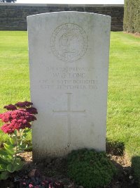 Canadian Cemetery No.2 Neuville - Long, William John