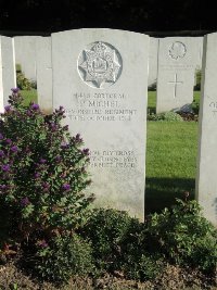 Canadian Cemetery No.2 Neuville - Michel, Philip