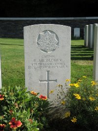 Canadian Cemetery No.2 Neuville - Oldrey, Robert John Blatchford