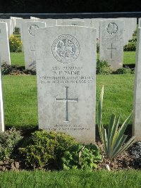 Canadian Cemetery No.2 Neuville - Paine, Arthur Frederick