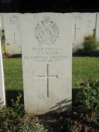 Canadian Cemetery No.2 Neuville - Paton, Robert