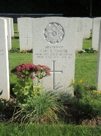 Canadian Cemetery No.2 Neuville - Poustie, John McBain