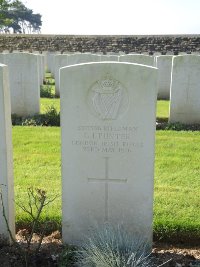 Canadian Cemetery No.2 Neuville - Punter, C L