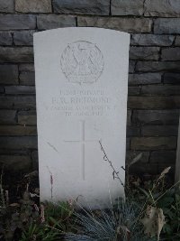 Canadian Cemetery No.2 Neuville - Richmond, Fred Rustling