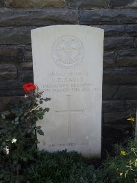 Canadian Cemetery No.2 Neuville - Sayer, Ernest Edmund