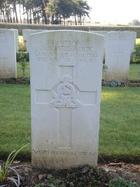 Canadian Cemetery No.2 Neuville - Scarisbrick, John