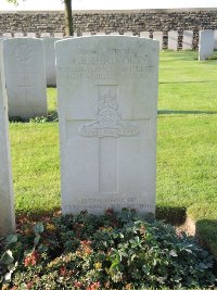 Canadian Cemetery No.2 Neuville - Shadbolt, John Edward