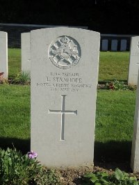 Canadian Cemetery No.2 Neuville - Stanhope, Edward