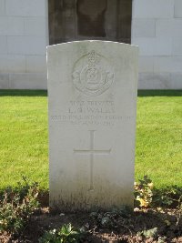 Canadian Cemetery No.2 Neuville - Wales, Leonard George