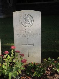 Canadian Cemetery No.2 Neuville - Why, William John