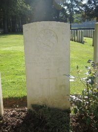 Canadian Cemetery No.2 Neuville - Wilkinson, John E.