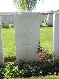 Canadian Cemetery No.2 Neuville - Wimhurst, Charles