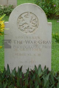 TRINCOMALEE WAR CEMETERY - GRIFFIEON, MAARTEN