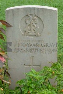 TRINCOMALEE WAR CEMETERY - LOURDUSWAMI, 