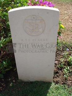 TRINCOMALEE WAR CEMETERY - CLARKE, ROBERT THOMAS EDWARD