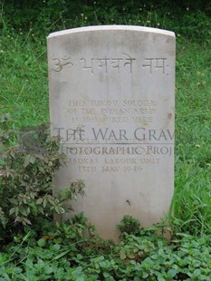 TRINCOMALEE WAR CEMETERY - GANGADHARAN, 