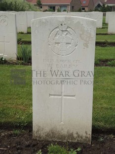 BROWN'S ROAD MILITARY CEMETERY, FESTUBERT - BAILEY, W