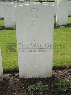 BROWN'S ROAD MILITARY CEMETERY, FESTUBERT - BARRON, J