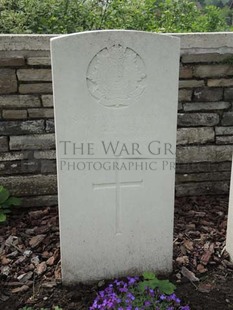 BROWN'S ROAD MILITARY CEMETERY, FESTUBERT - BECKETT, JOHN