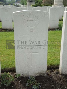 BROWN'S ROAD MILITARY CEMETERY, FESTUBERT - BLACKIE, H