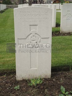 BROWN'S ROAD MILITARY CEMETERY, FESTUBERT - COCKCROFT, J H