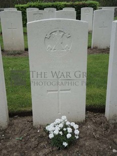 BROWN'S ROAD MILITARY CEMETERY, FESTUBERT - COSH, R