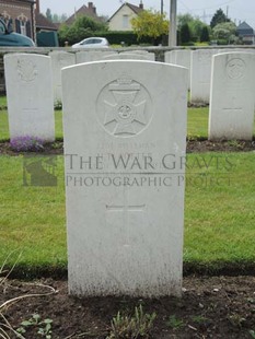 BROWN'S ROAD MILITARY CEMETERY, FESTUBERT - COTTER, H T